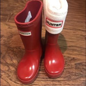 Girl toddler Hunter rain boots.
